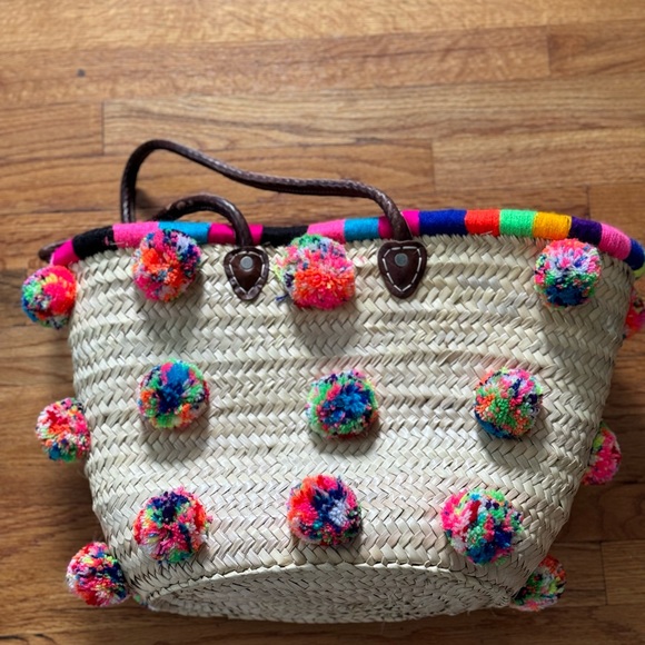 Soeur Du Maroc Multicolor Pom Pom Woven Straw Beach Tote - Picture 1 of 3